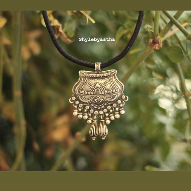 Mizoya Pendant