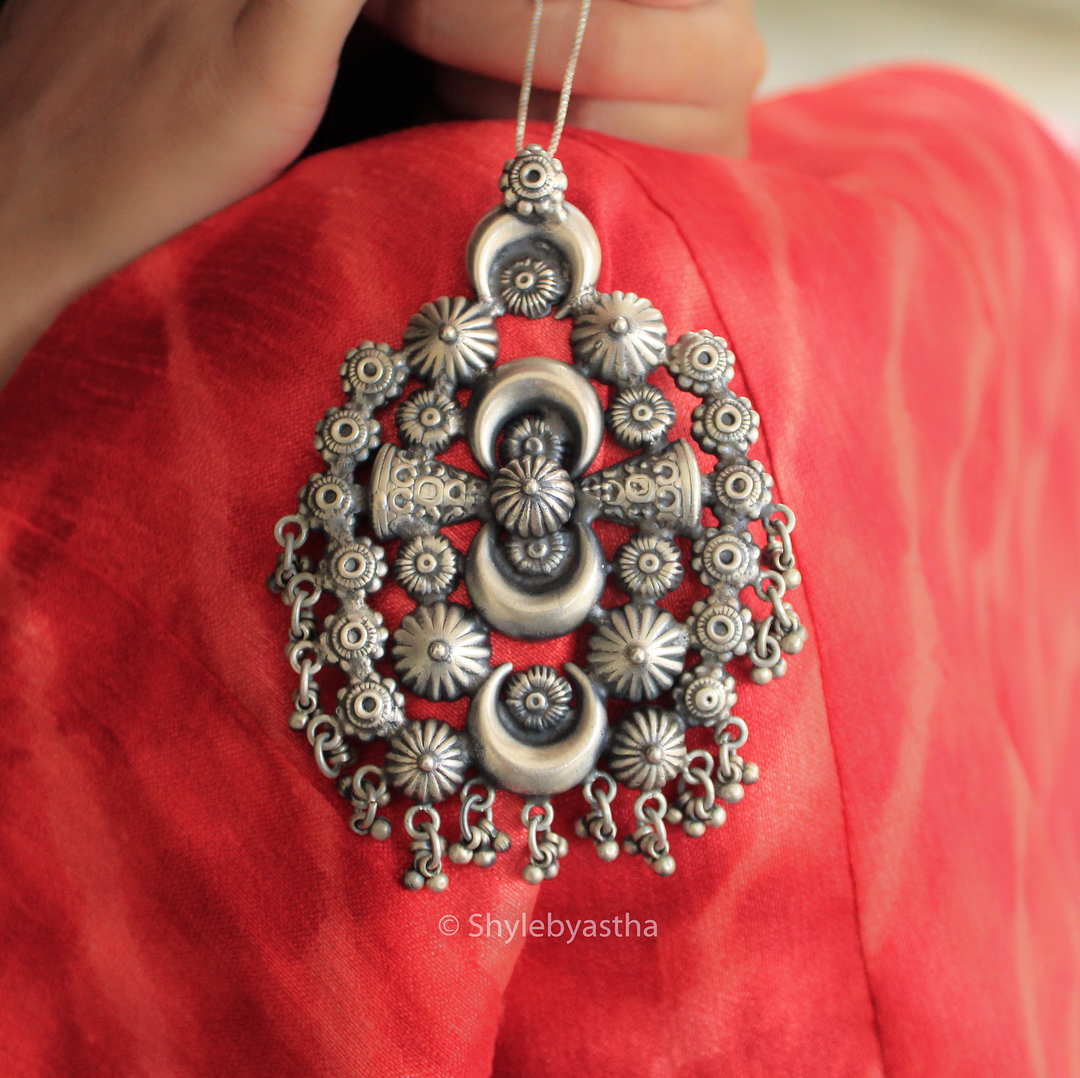 Mizoya Quirky Vintage Pendant