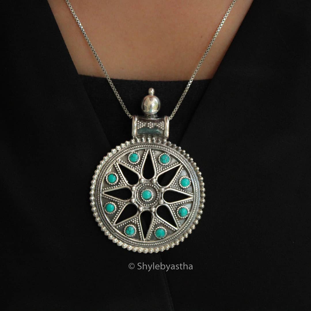 Mizoya Turquoise Studded Star Pendant