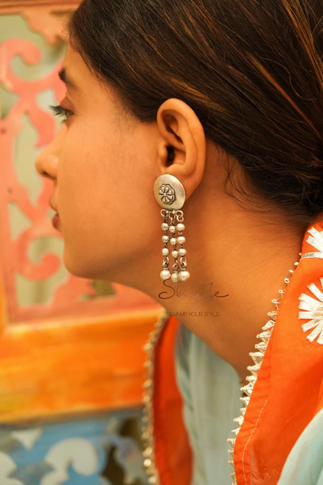 Mizoya Ball Cluster Mini Flower Motif Earring