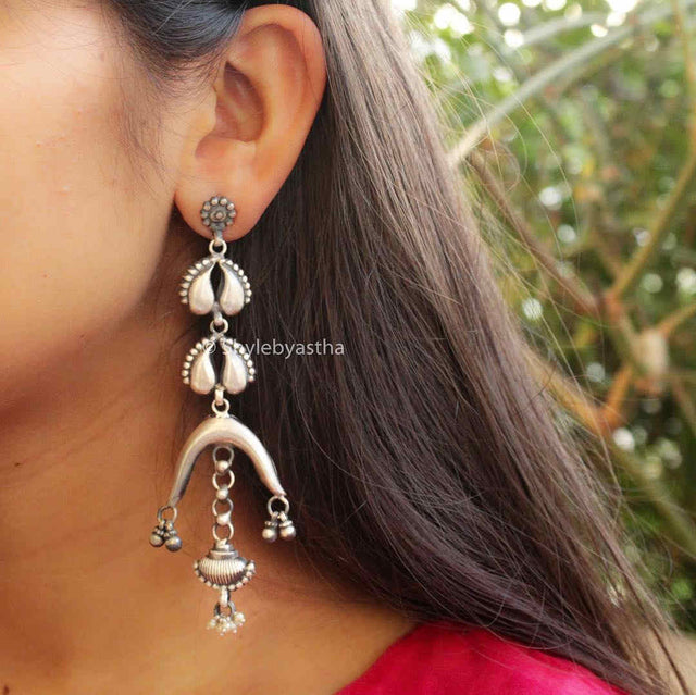 Mizoya layered embossed danglers