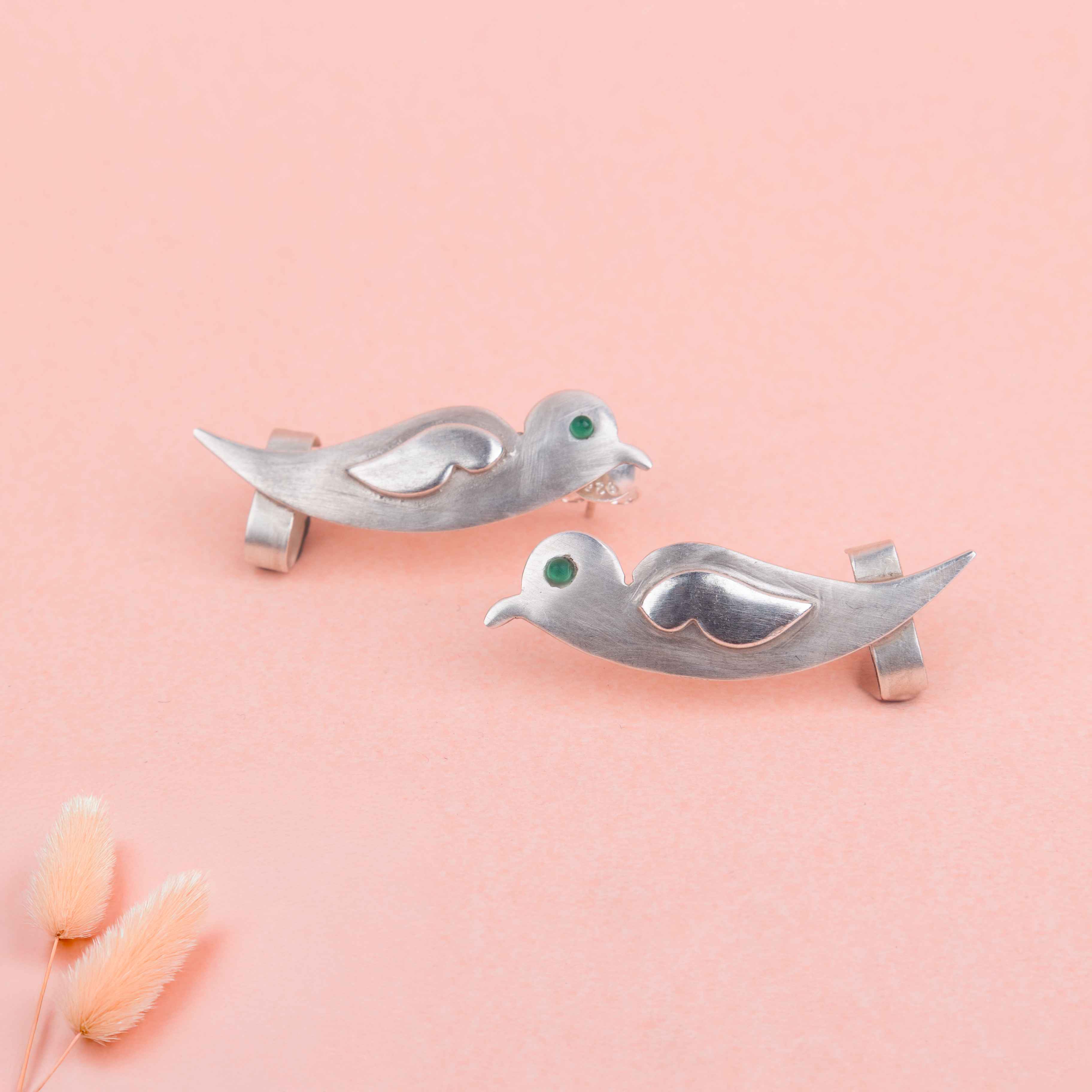 Mizoya Fine Dove Earcuff