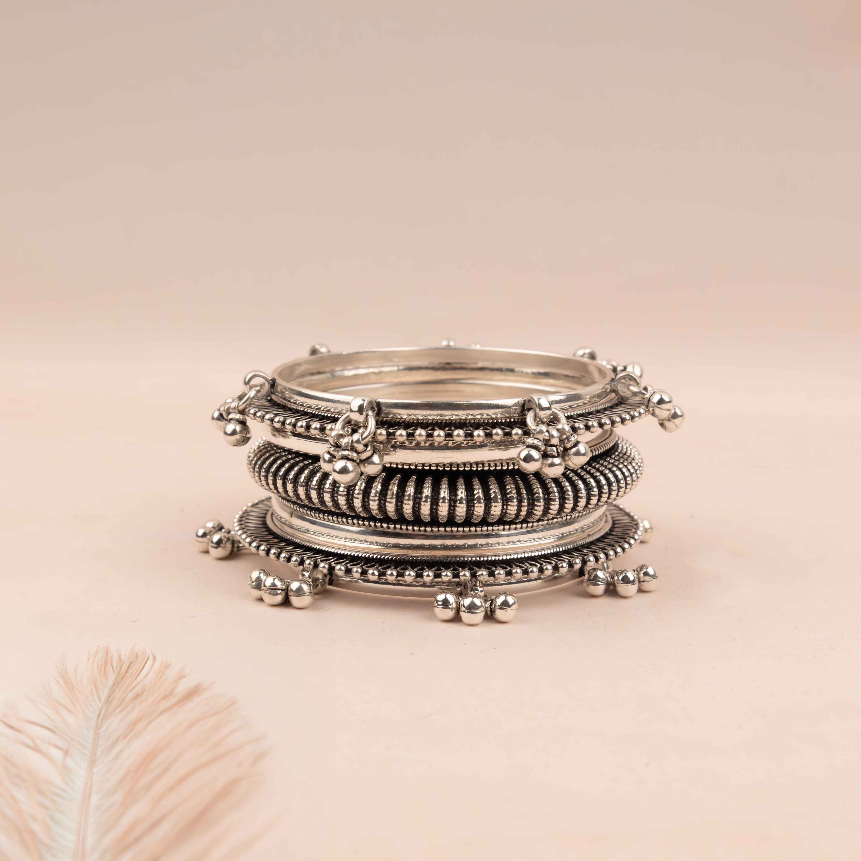 Mizoya Line Embossed Carved Ghughri Bangle Set