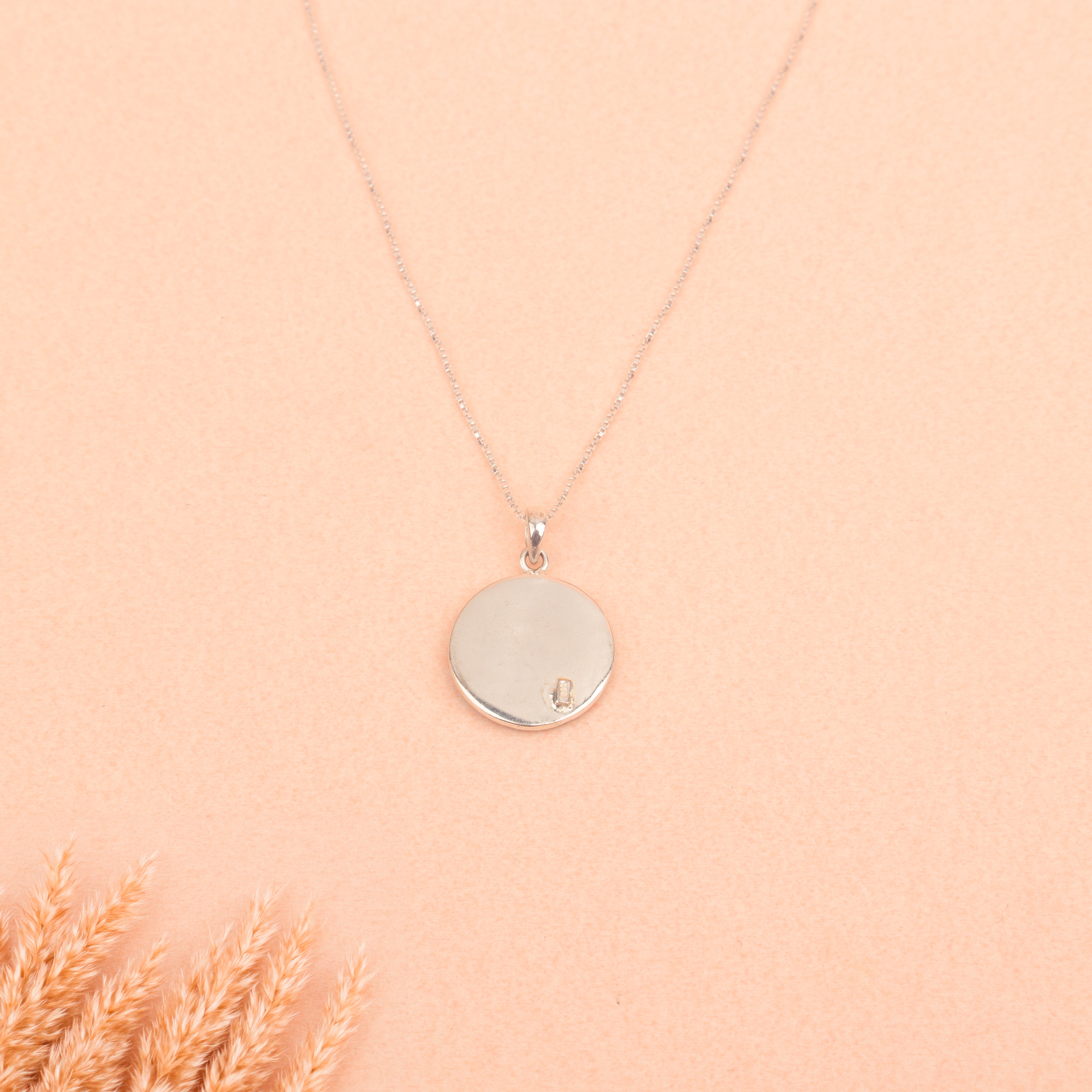 Mizoya Lion Crest Necklace