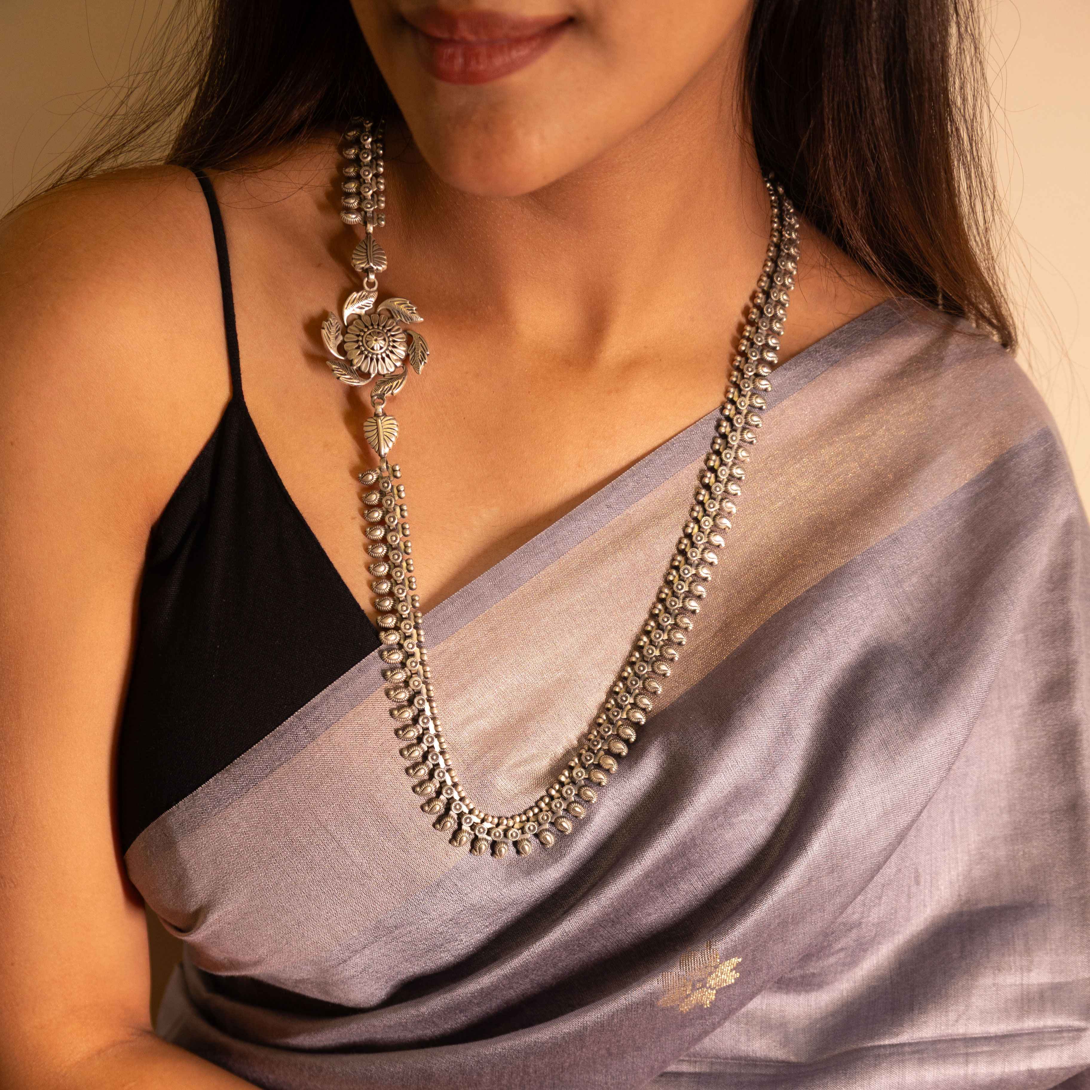 Mizoya Patti Border Motif Classic Paisley Necklace