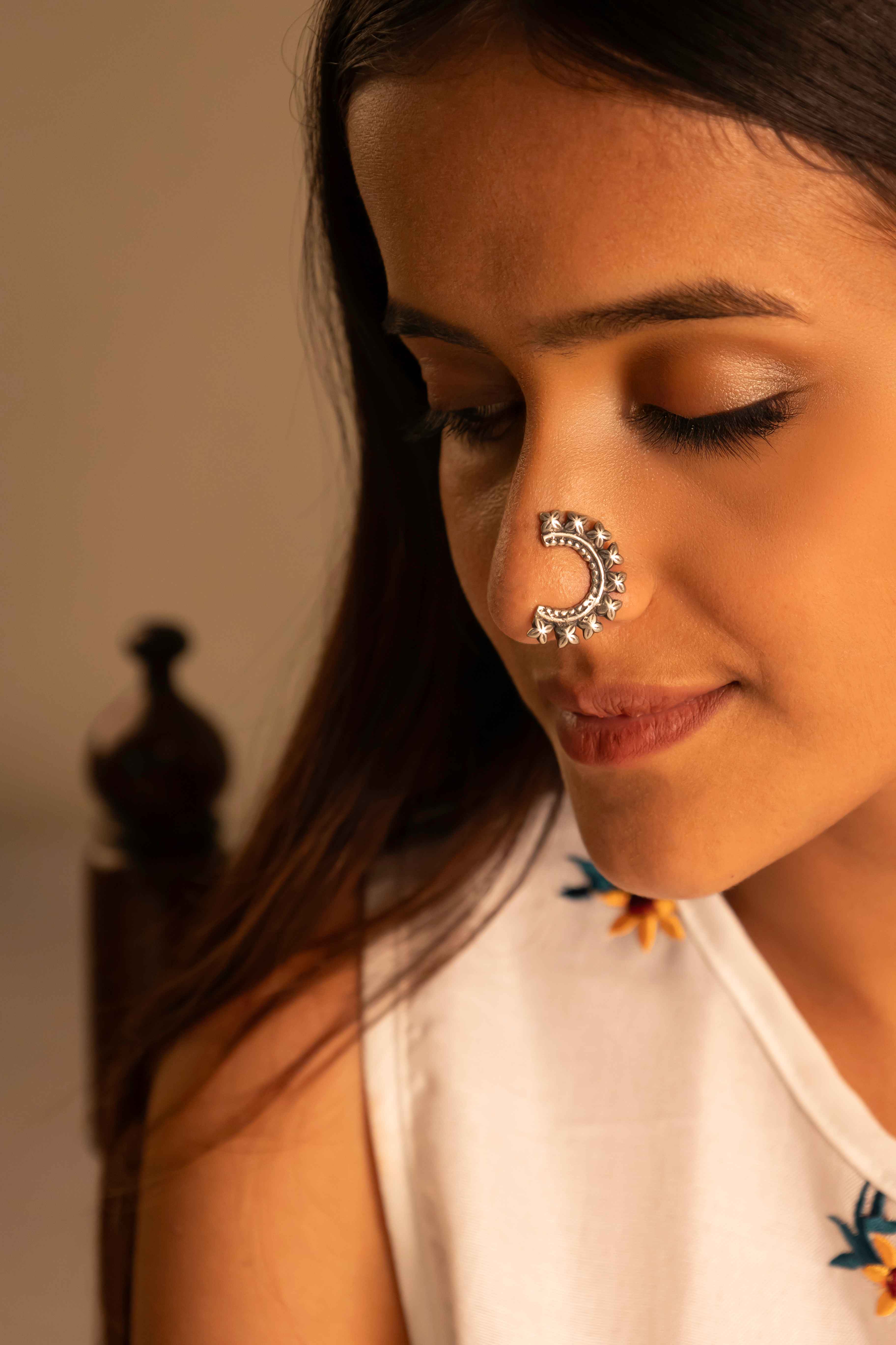 Mizoya Vintage Inspired Classic Non Pierced Nose Clip on