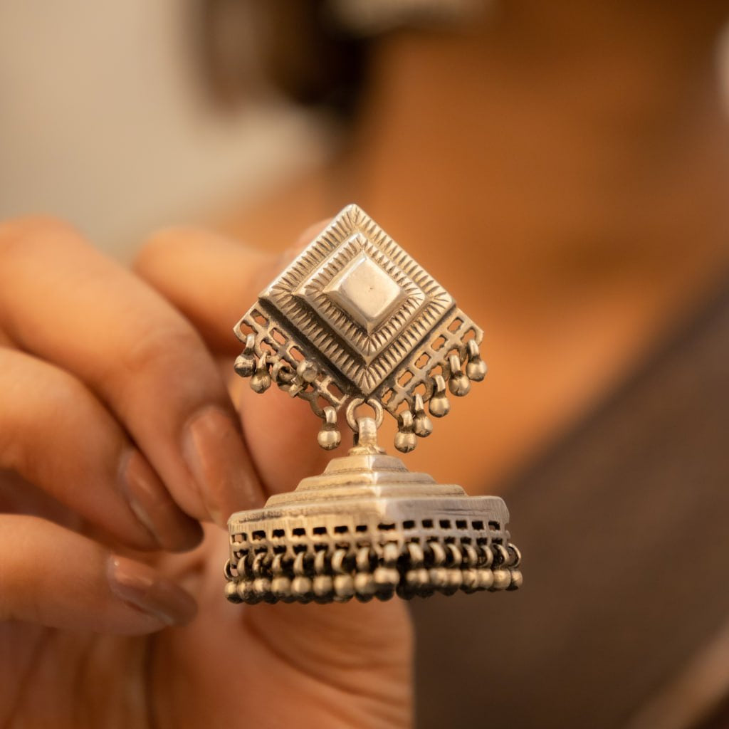 Mizoya Intricate Ladder Jhumka