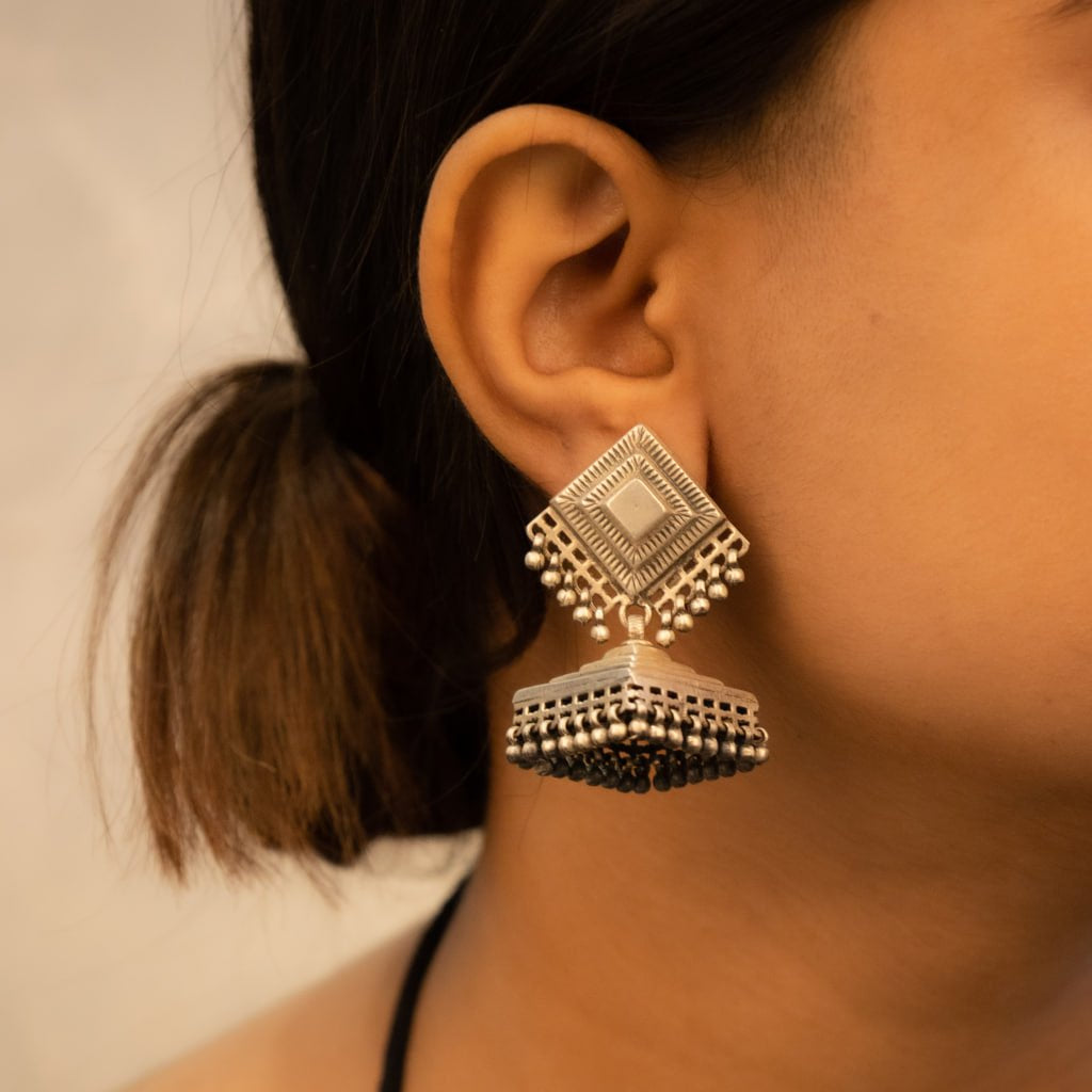 Mizoya Intricate Ladder Jhumka