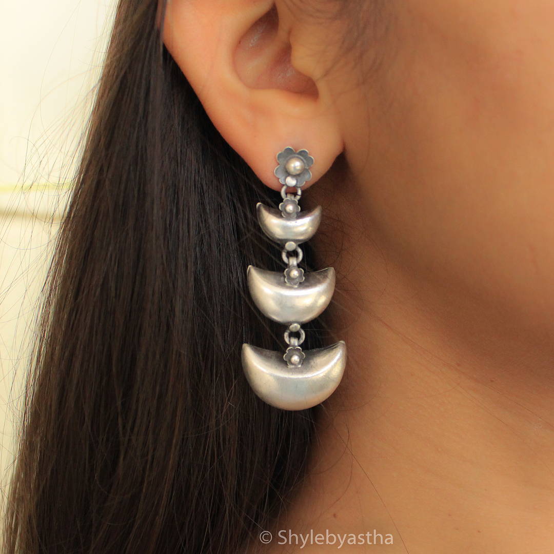 Moh Crescent Moon Layered Earrings