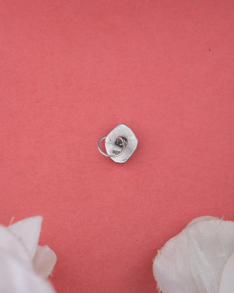 Moh Flora Intricate Nose Ring