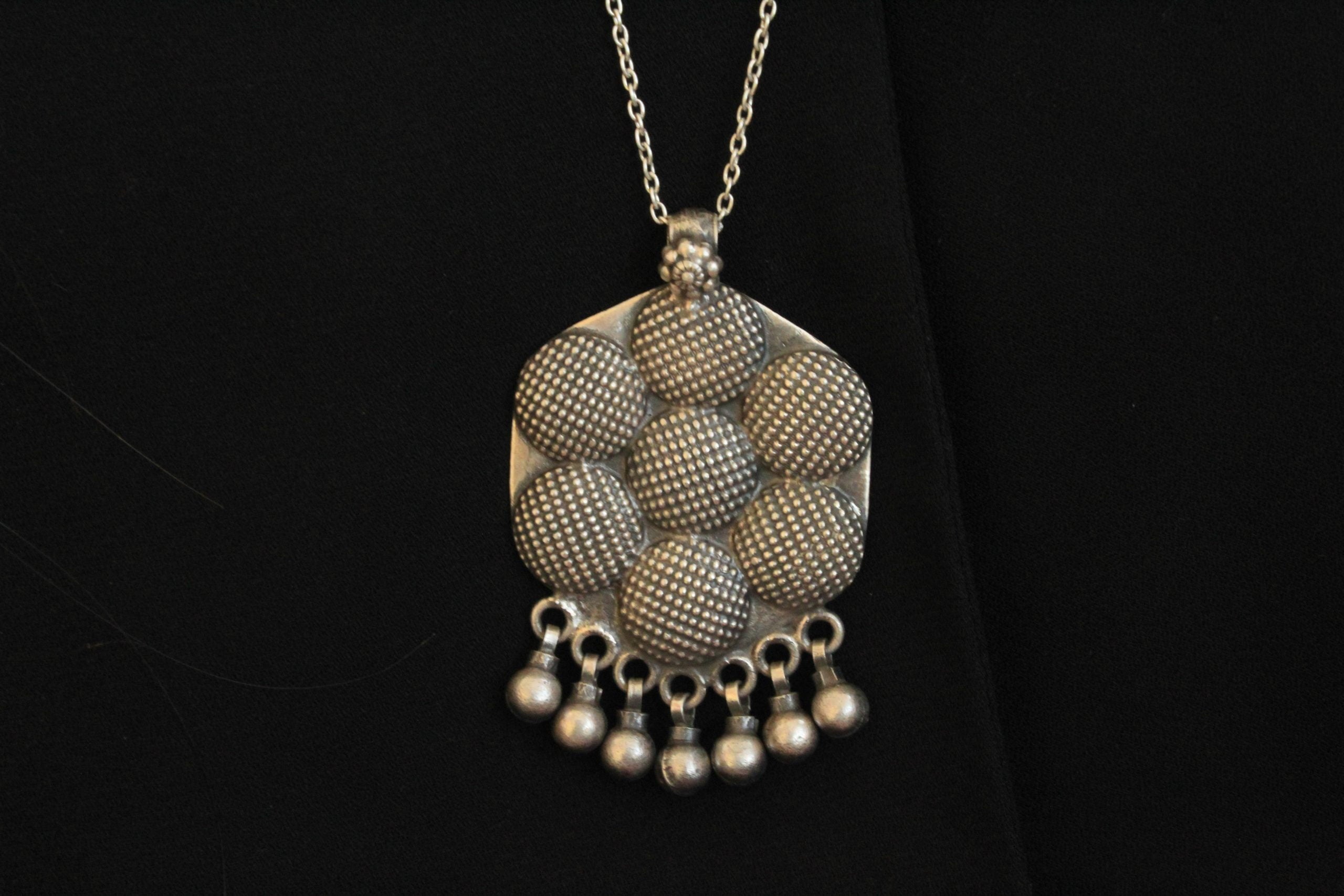 Moh Flower Daana Work Pendant