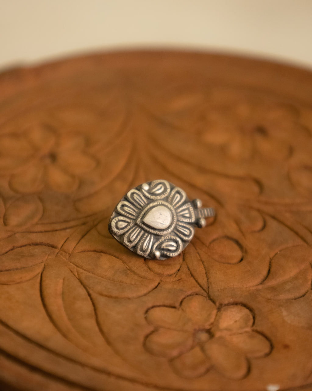 Moh Intricate Leaf Detailed Nose Clip on