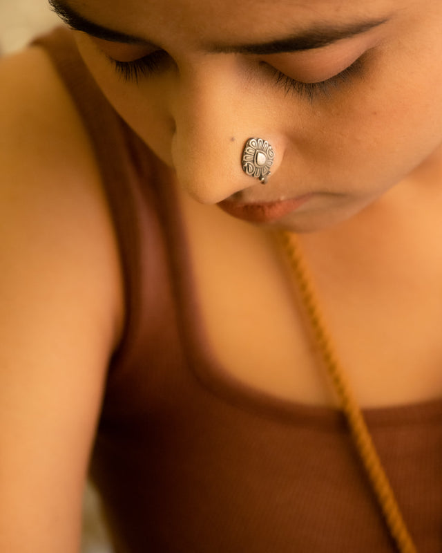 Moh Intricate Leaf Detailed Nose Clip on