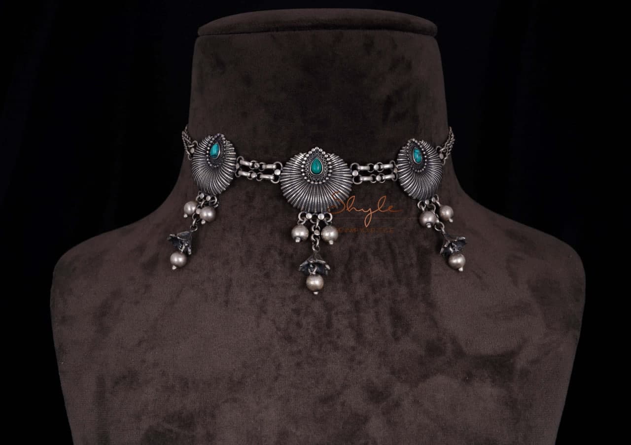 Moh Intricate Sea shell Ghughri Drop Choker