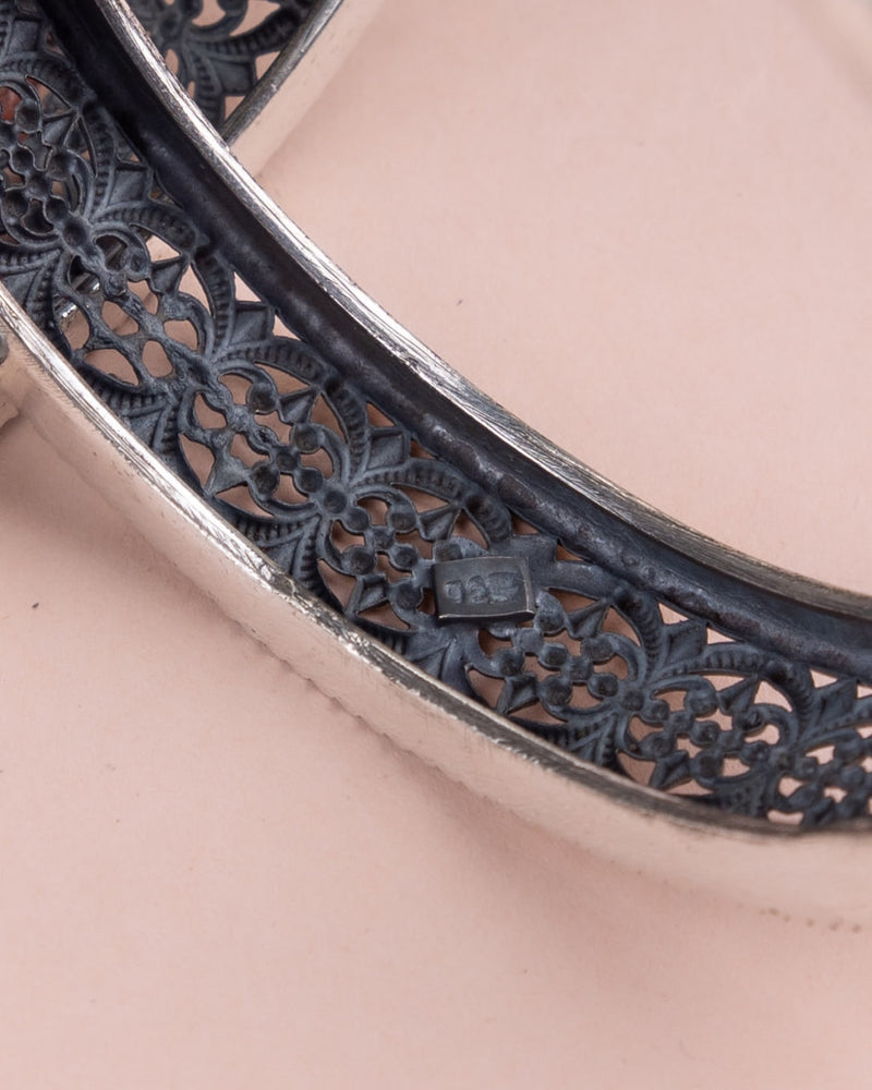Moh Intricate Sequence Jali Classic Bangle