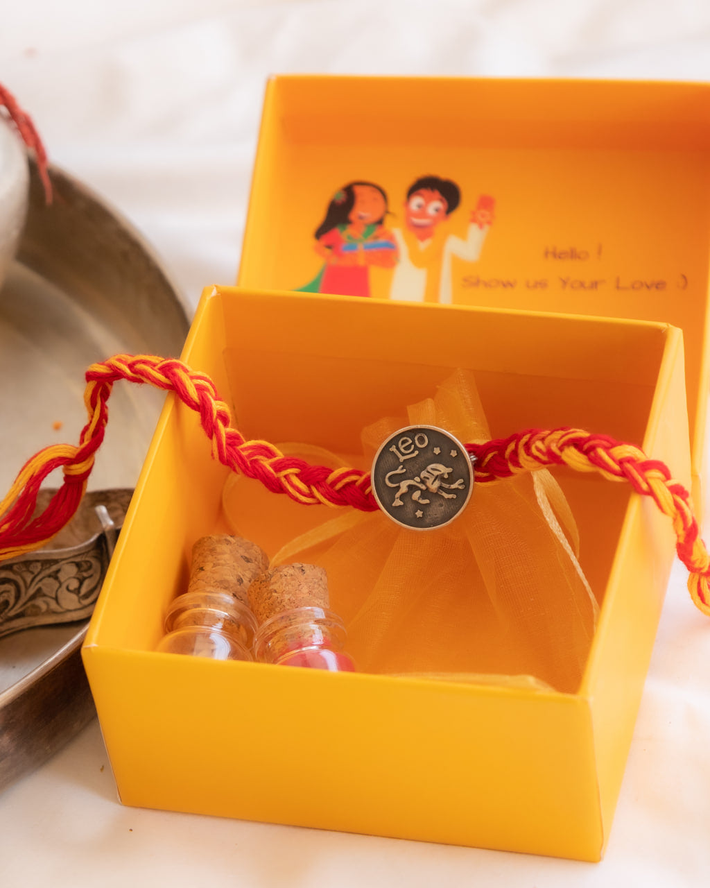 Moh Leo Sun Sign Brooch Cum Rakhi