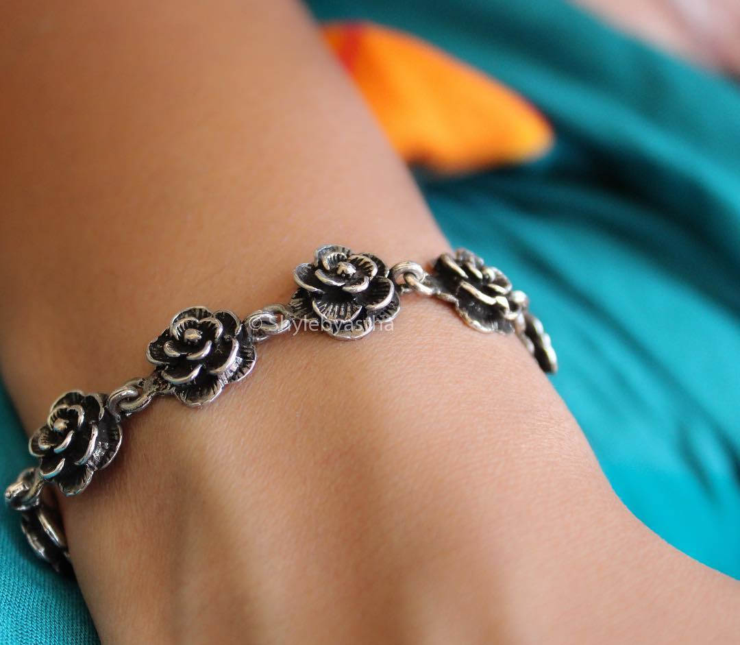 Moh Mini Rose Bracelet