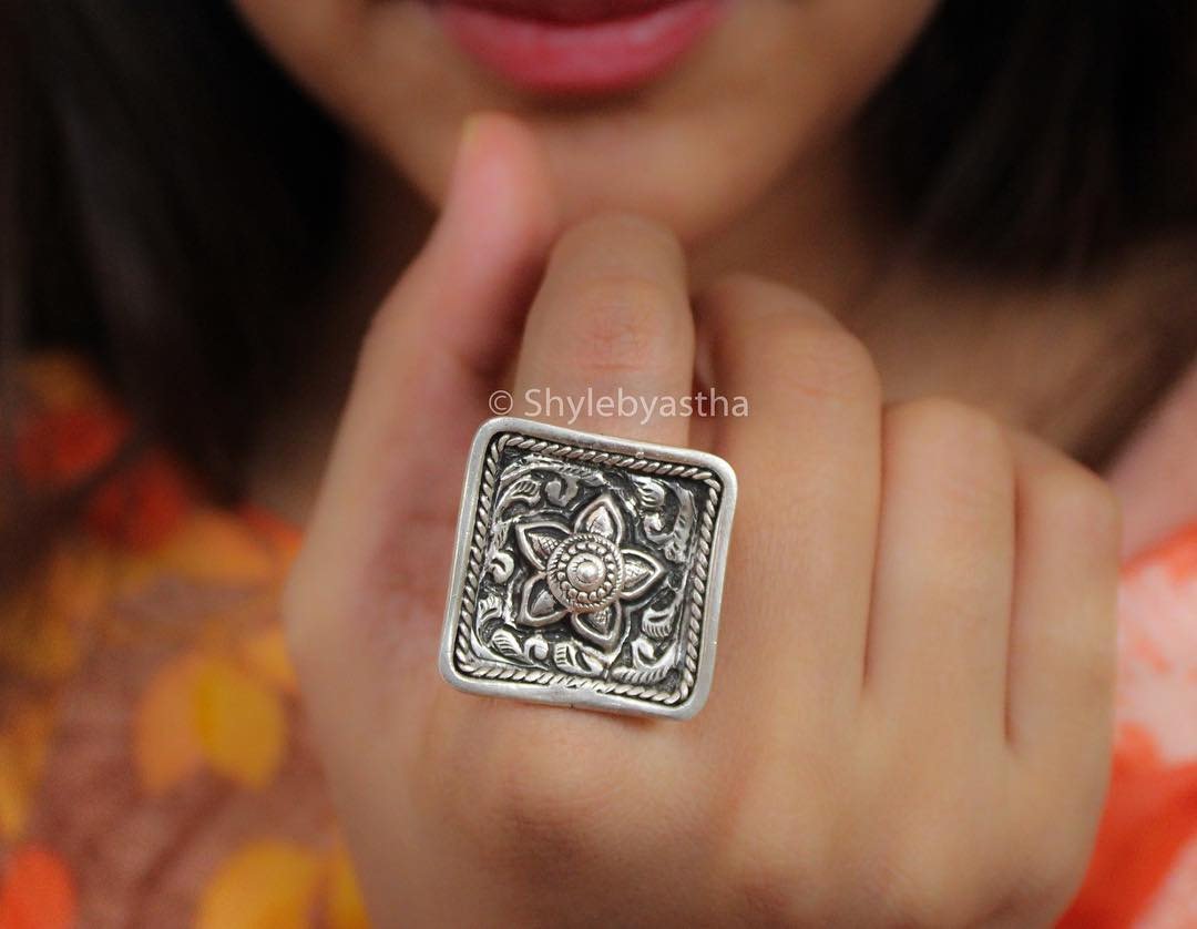 Moh Square Chitai Art Ring