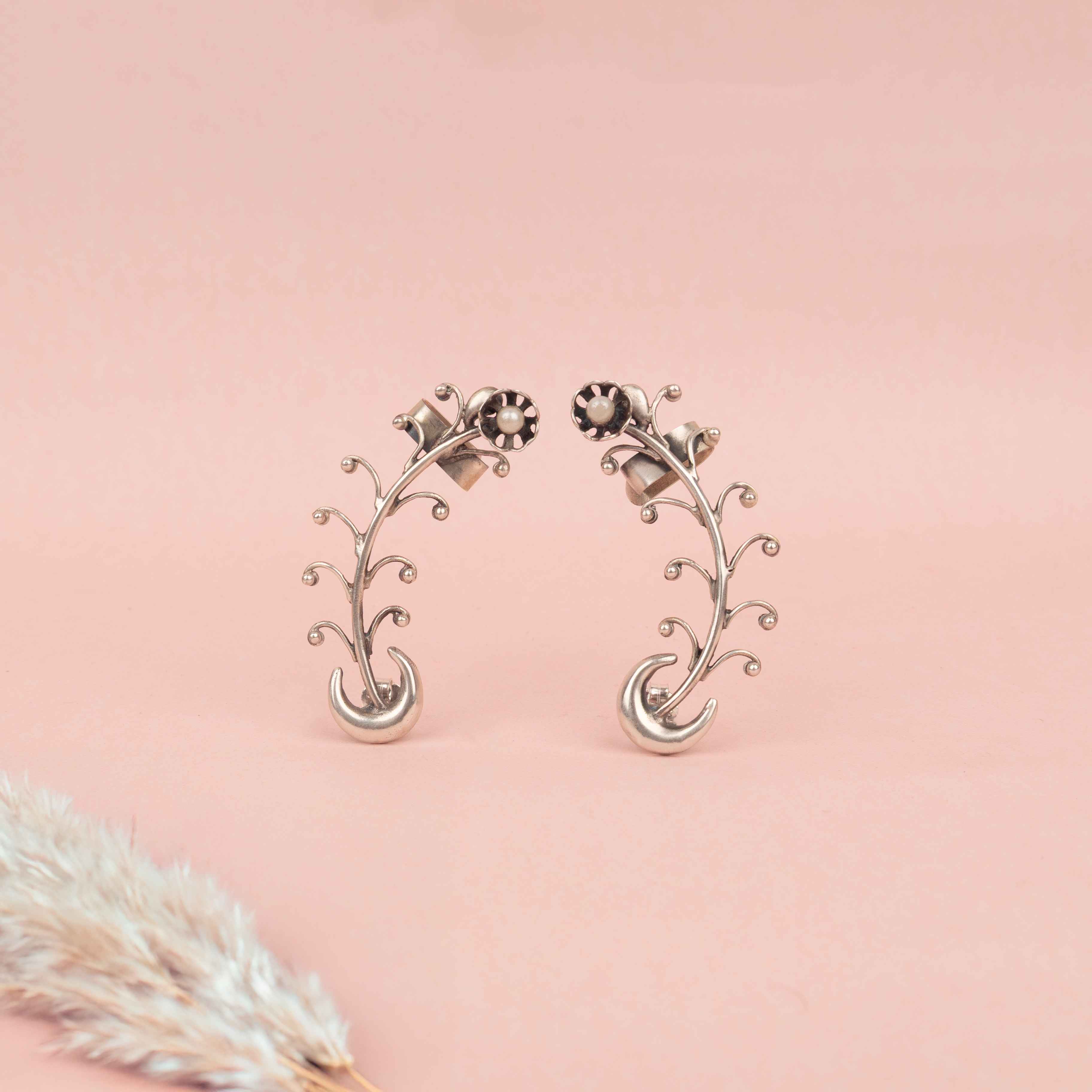 Moh Statement Petal Sequence Earcuff
