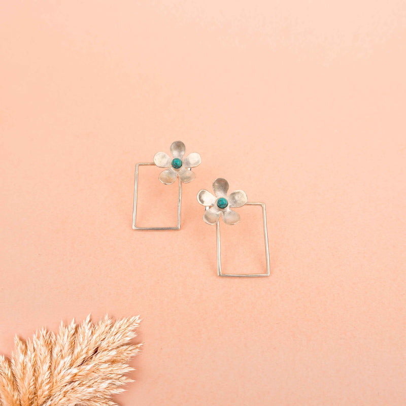 Moh Bloom Frame Stud Earrings