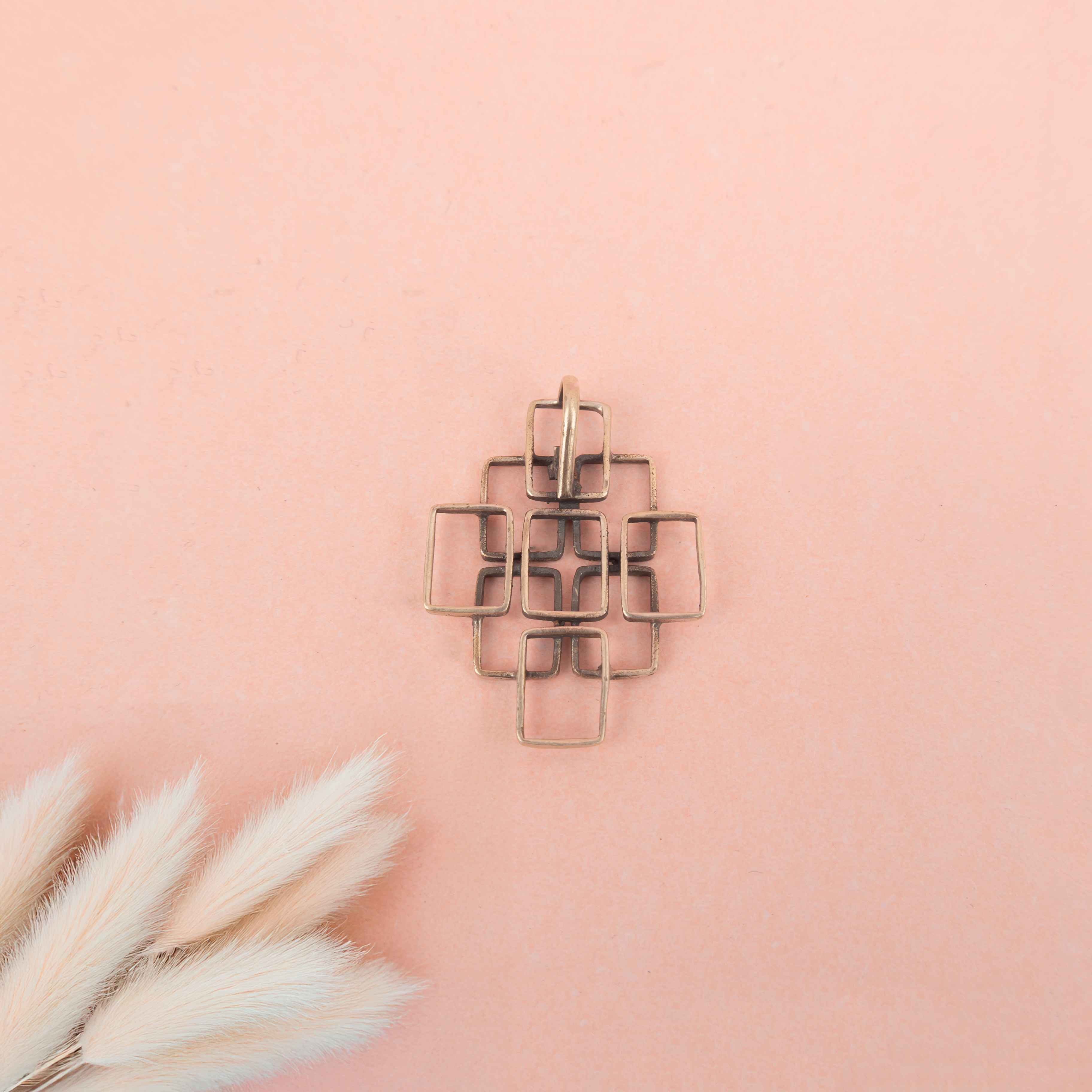 Moh Geometric Sequence Pendant