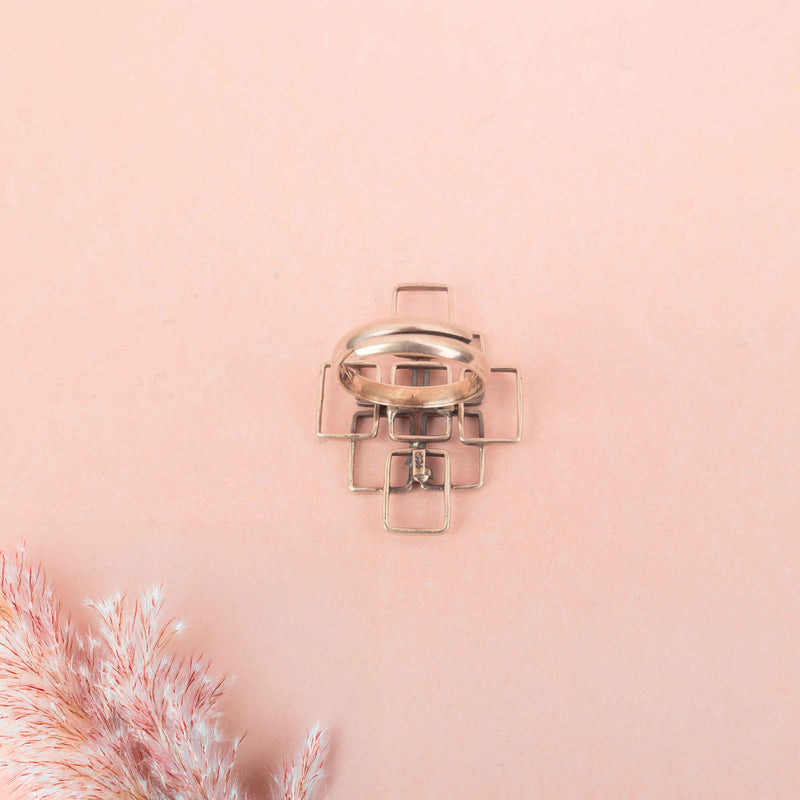Moh Geometric Sequence Ring