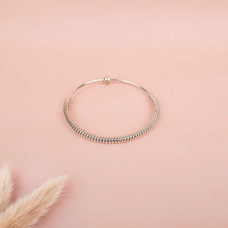 Moh Intricate Ball Everyday Bangle