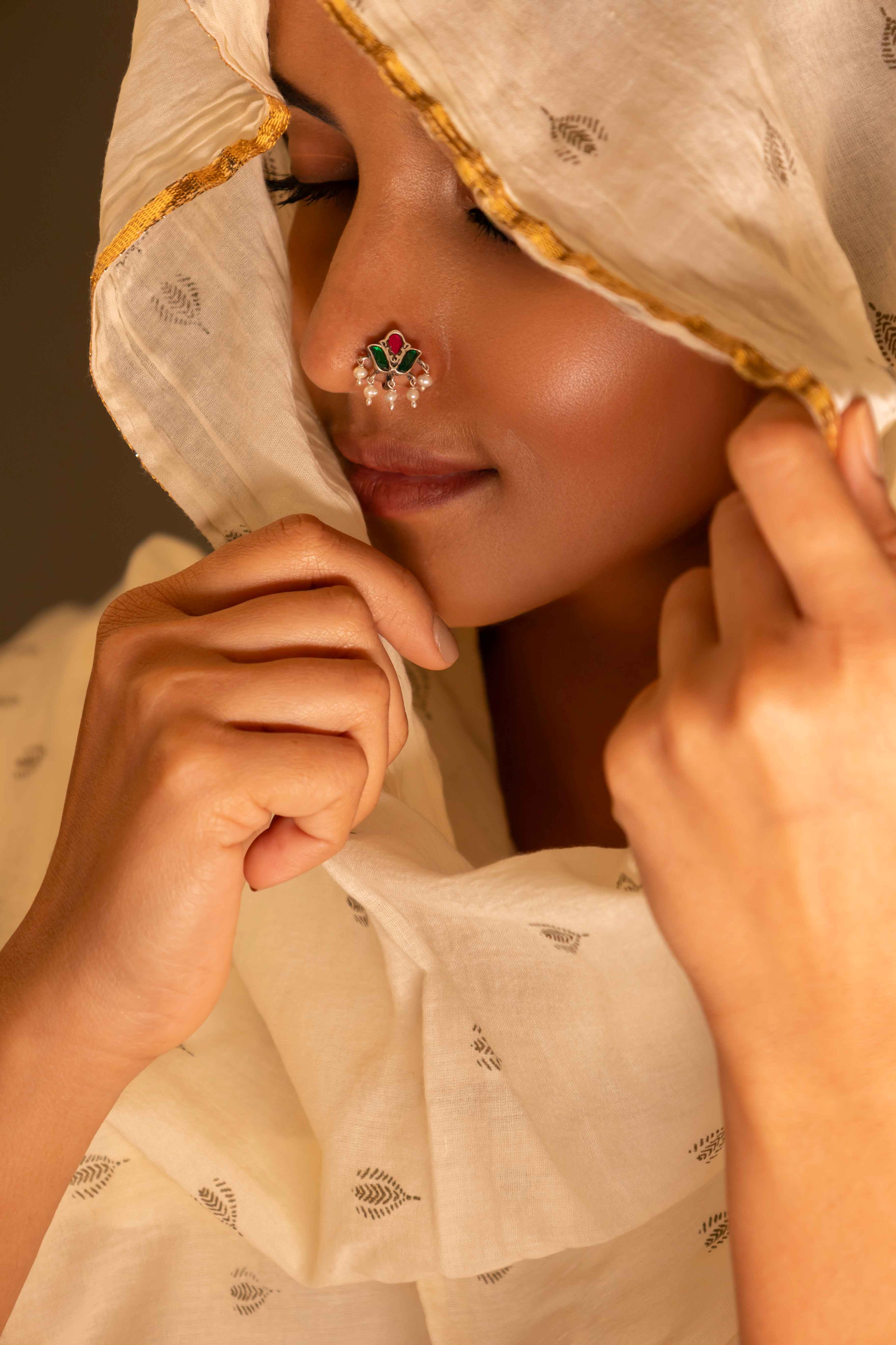 Moh Kundan Pearl Drop Rajwada Non Pierced Nose Clip on