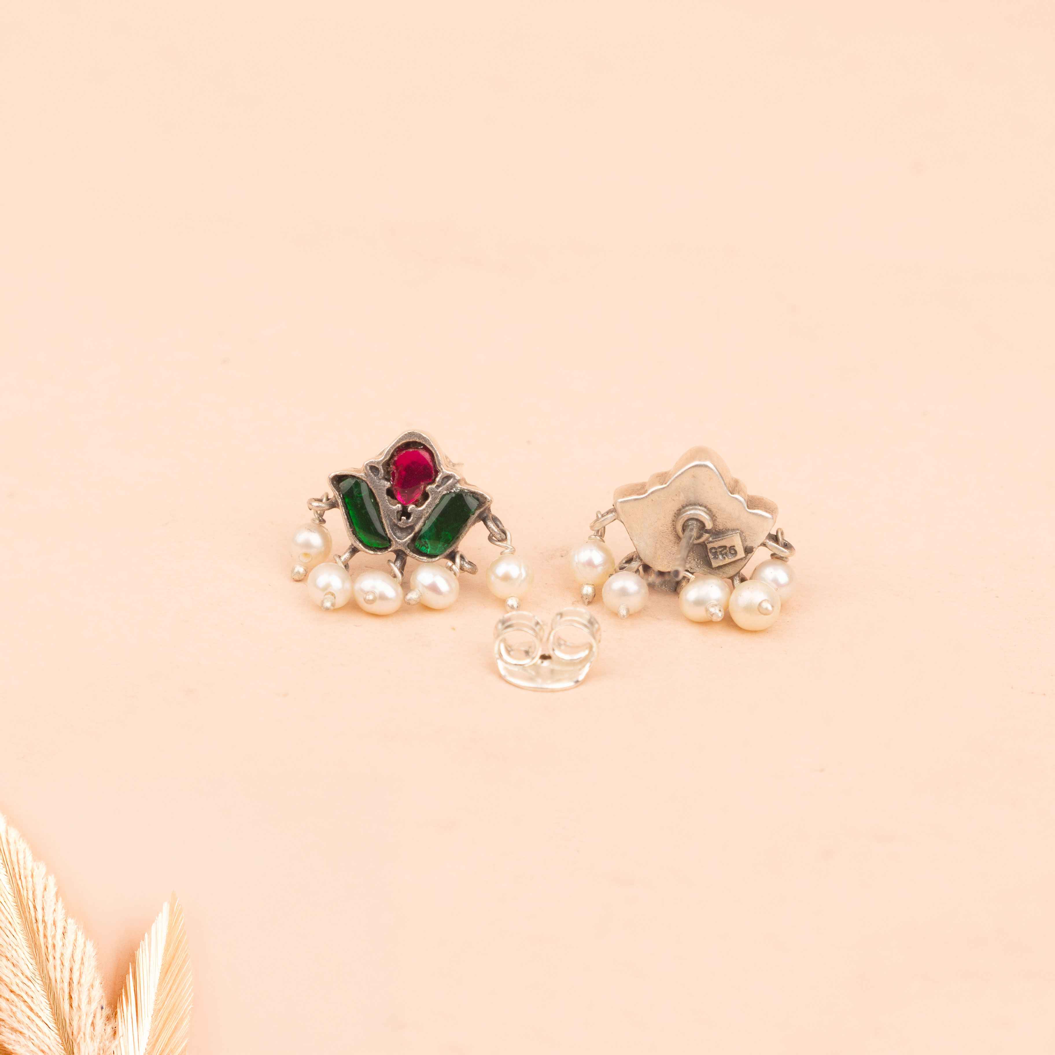 Moh Kundan Pearl Drop Rajwada Stud Earring