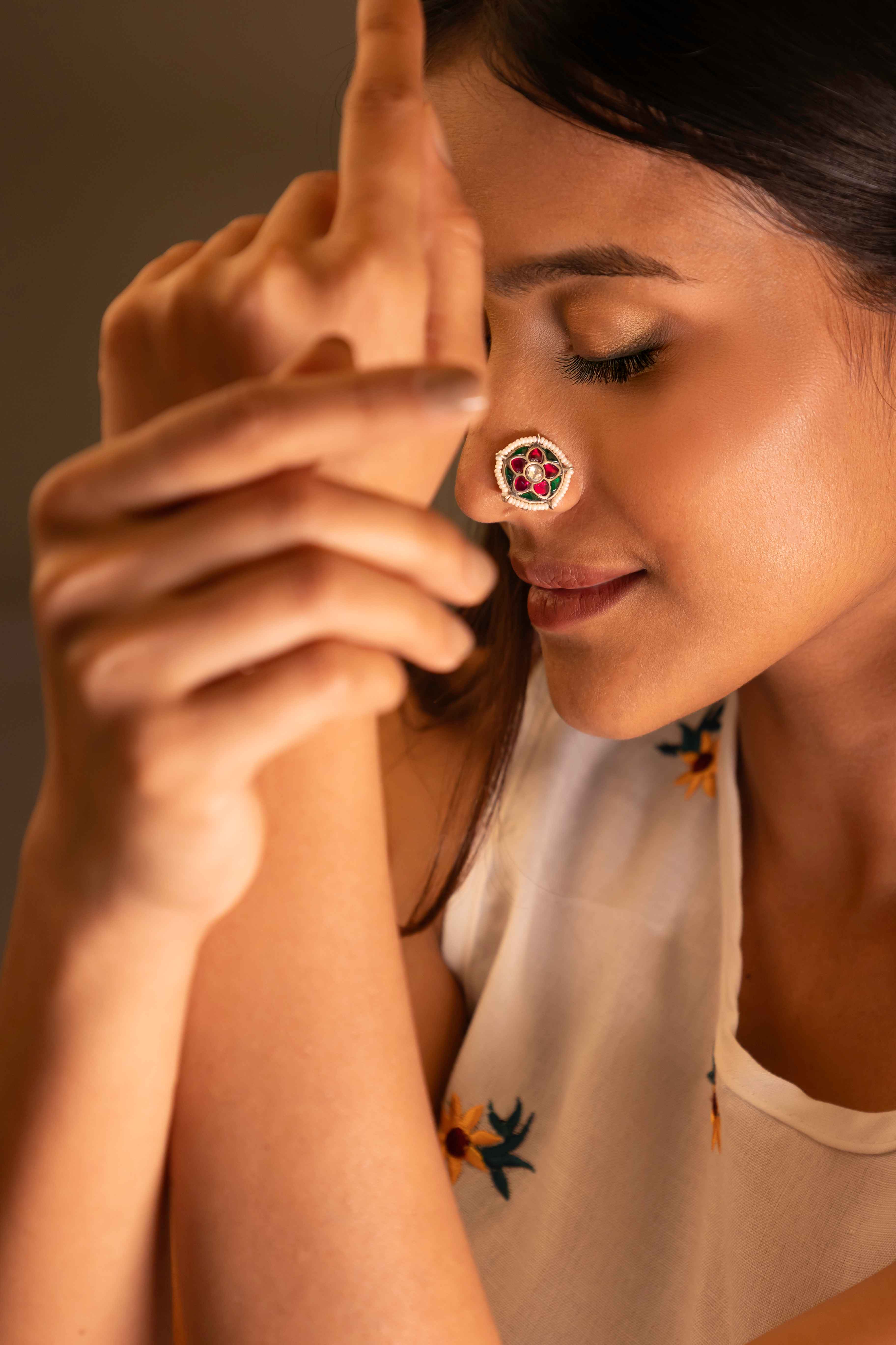 Moh Kundan Phool Shaahi Non Pierced Nose Clip on