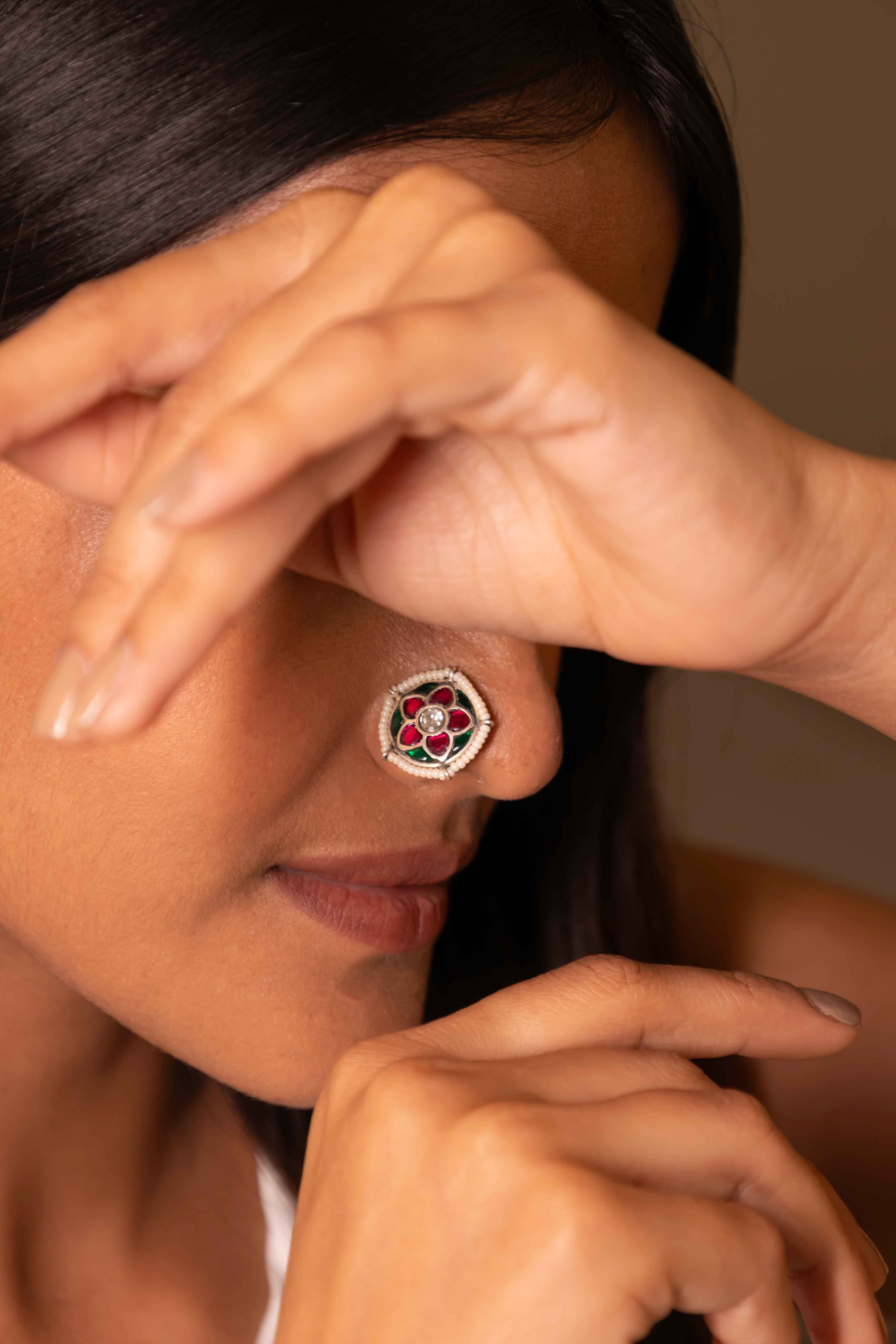 Moh Kundan Phool Shaahi Pierced Nose Pin