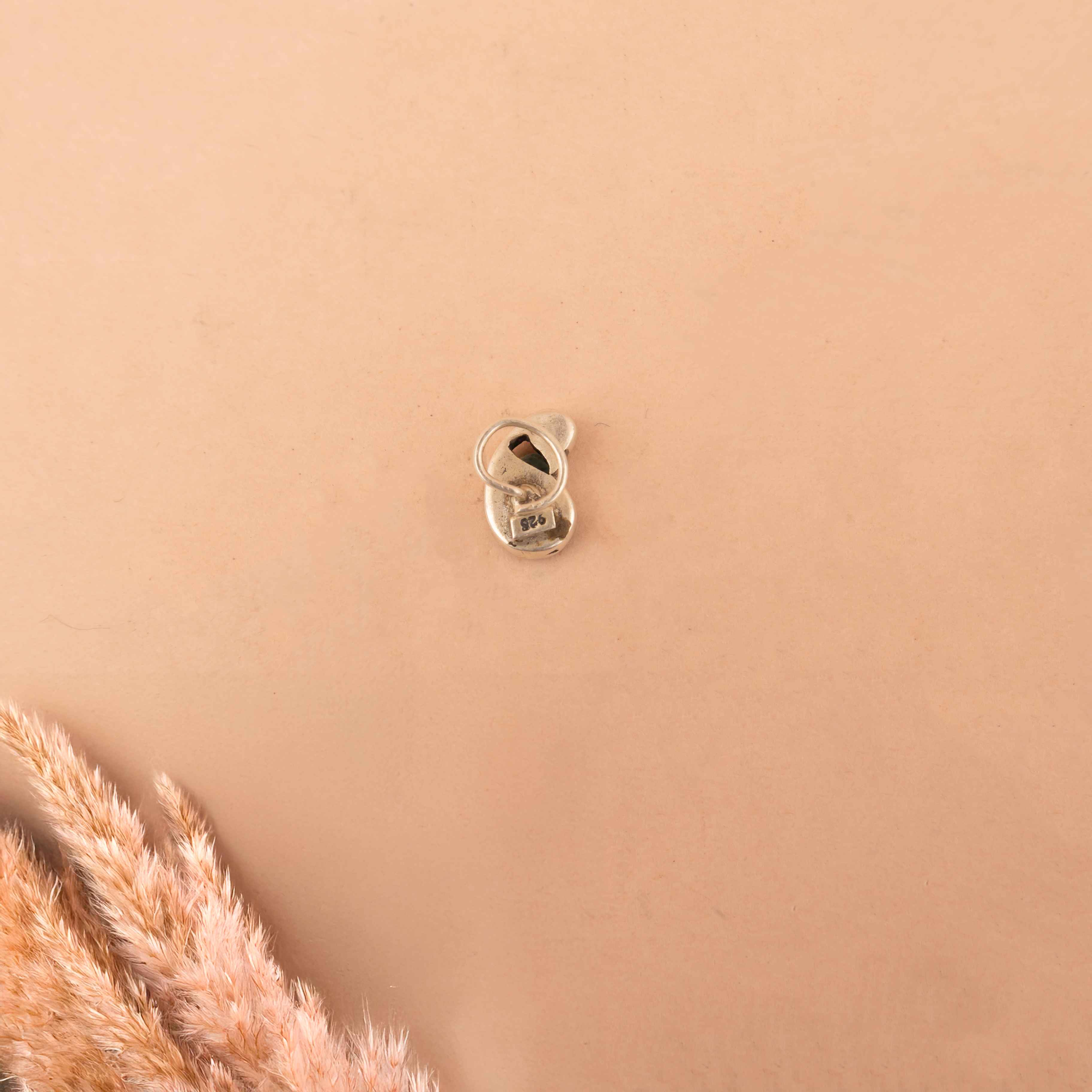 Moh Peacock Kundan Pierced Nose Pin