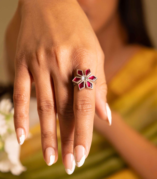 Moh Raani Kundan Phool Ring