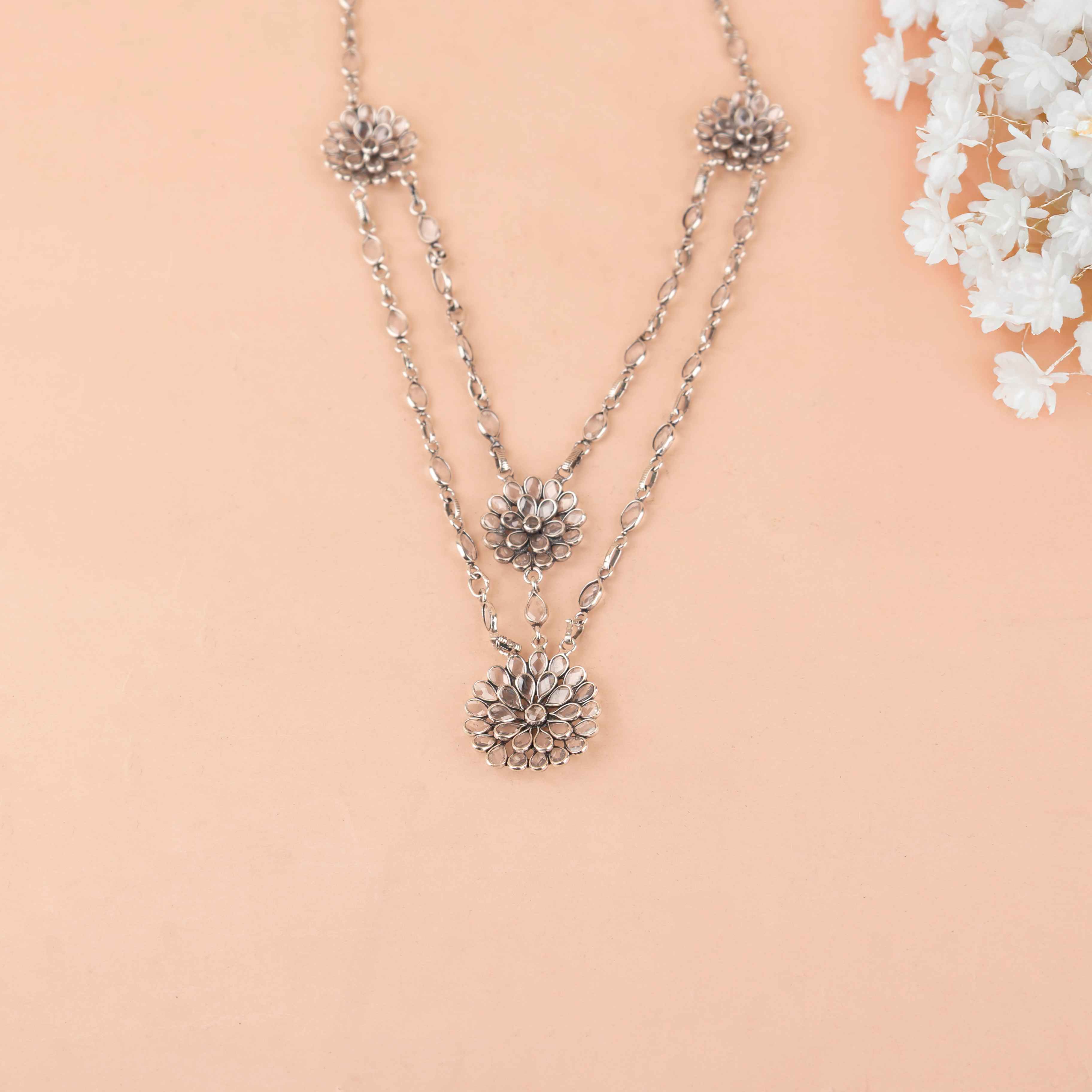 Moh Scintillating Flower Layered Necklace