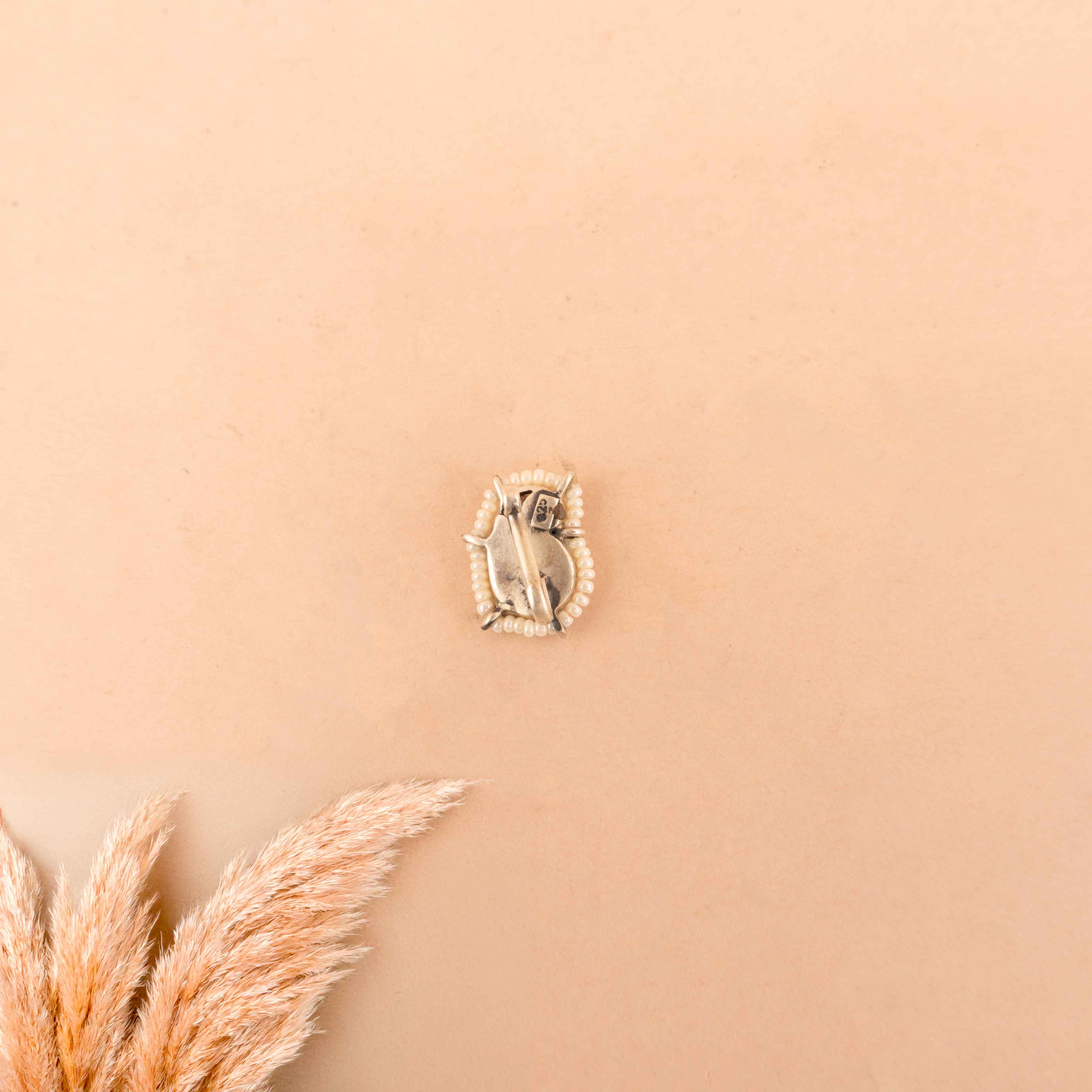 Moh Shaahi Kundan Peacock Non Pierced Nose Clip on