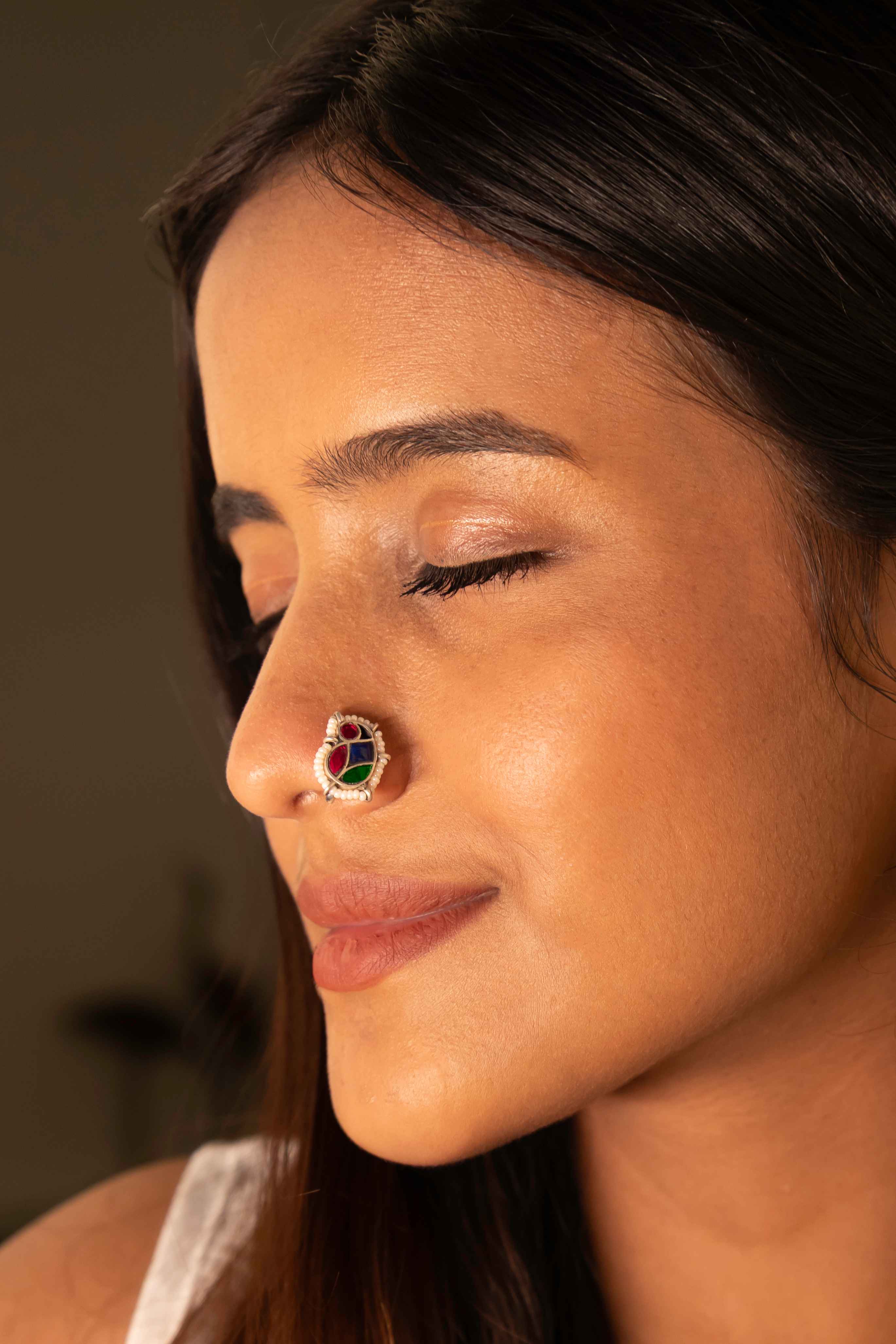 Moh Shaahi Kundan Peacock Non Pierced Nose Clip on