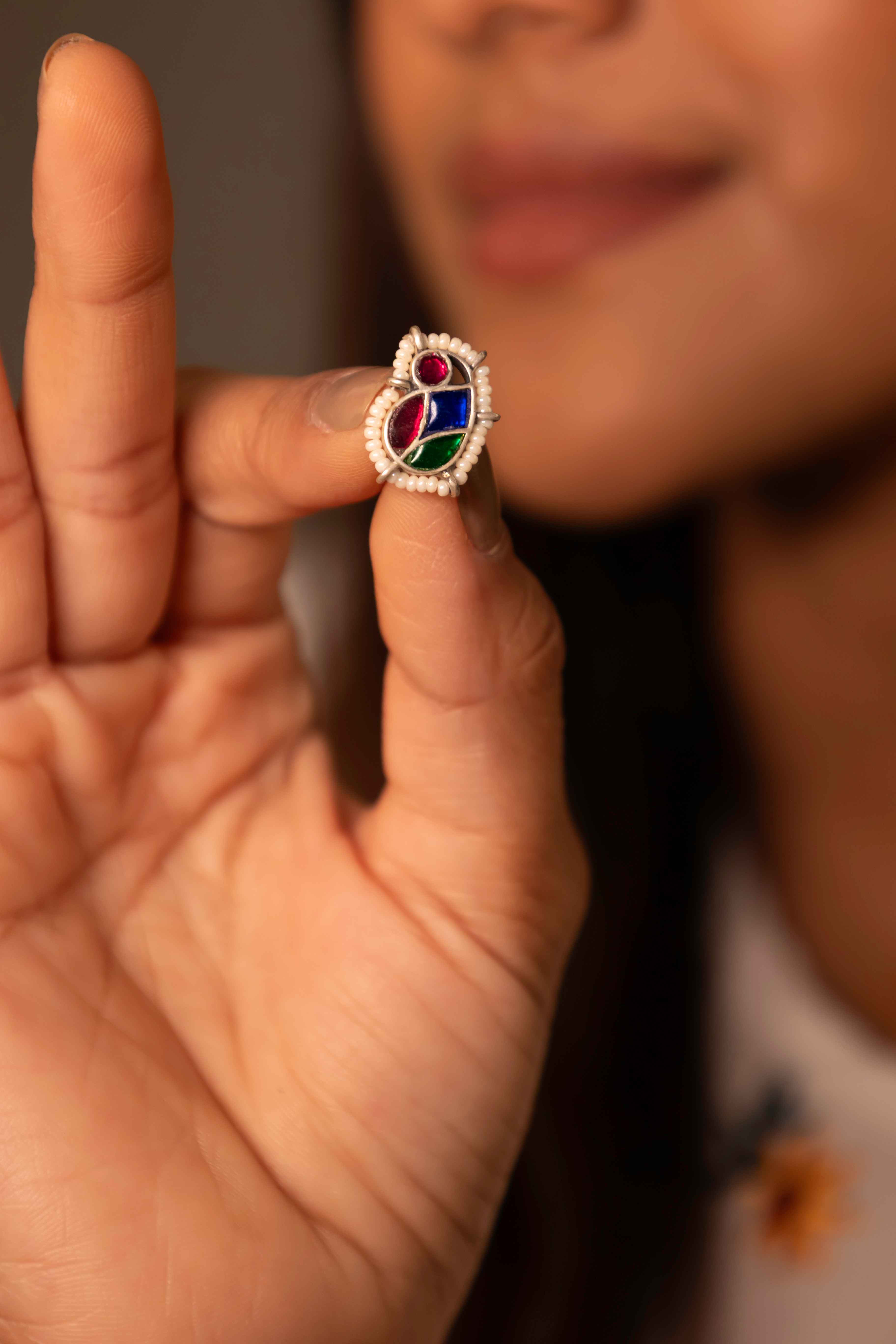 Moh Shaahi Kundan Peacock Non Pierced Nose Clip on