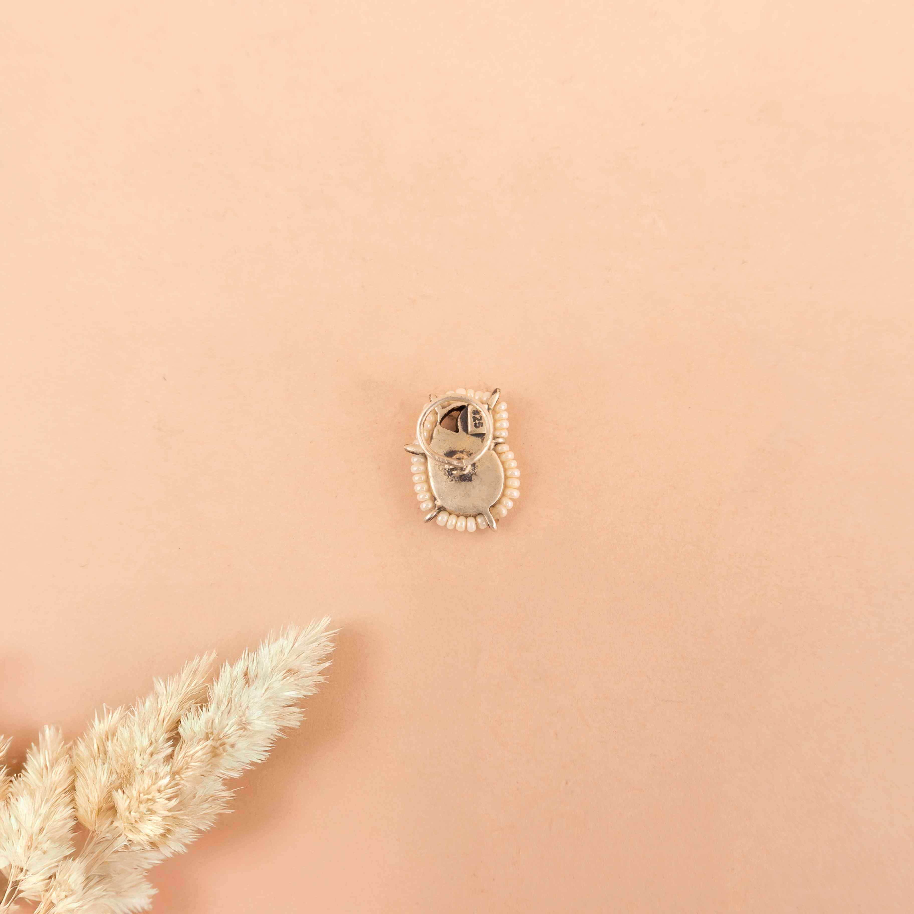 Moh Shaahi Kundan Peacock Pierced Nose Pin