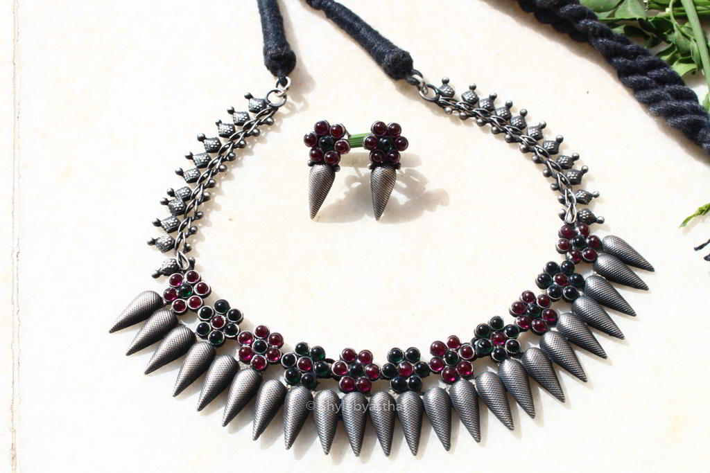 Tattva Classic Necklace Set