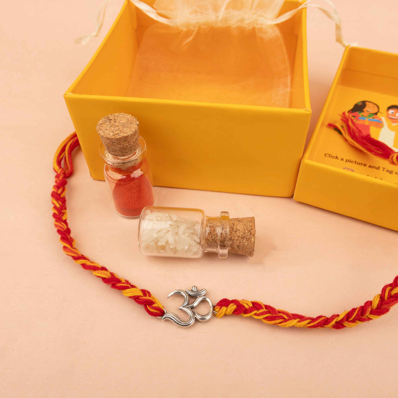 925 pure silver Om Shiva sutra rakhi, side view