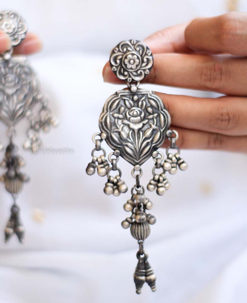 Dulari Ghunghroo Embossed Earrings