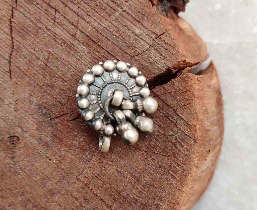 Adya Classic Ghugri Clip On