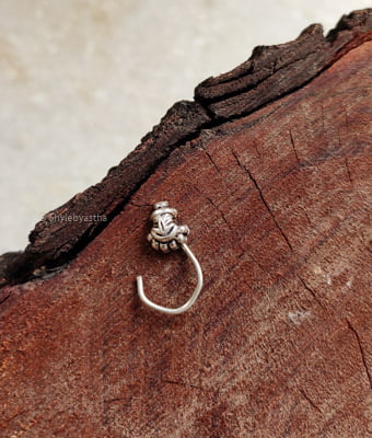Adya Quirky Nose Ring