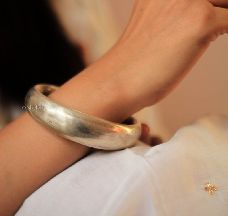 Dulari Matte Solid Kada