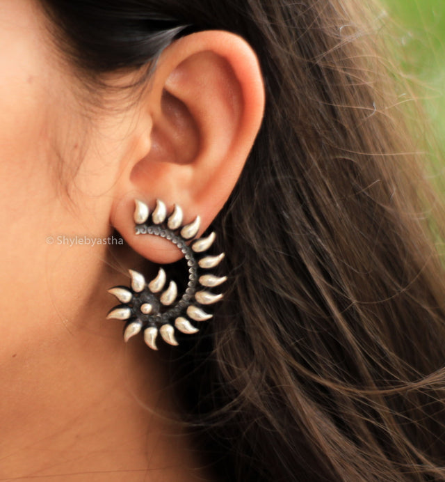 Adya Spiral Embossed Studs