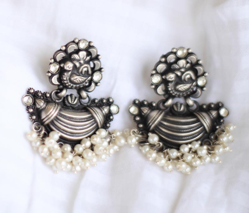 Moh Oxidised Embossed Studs