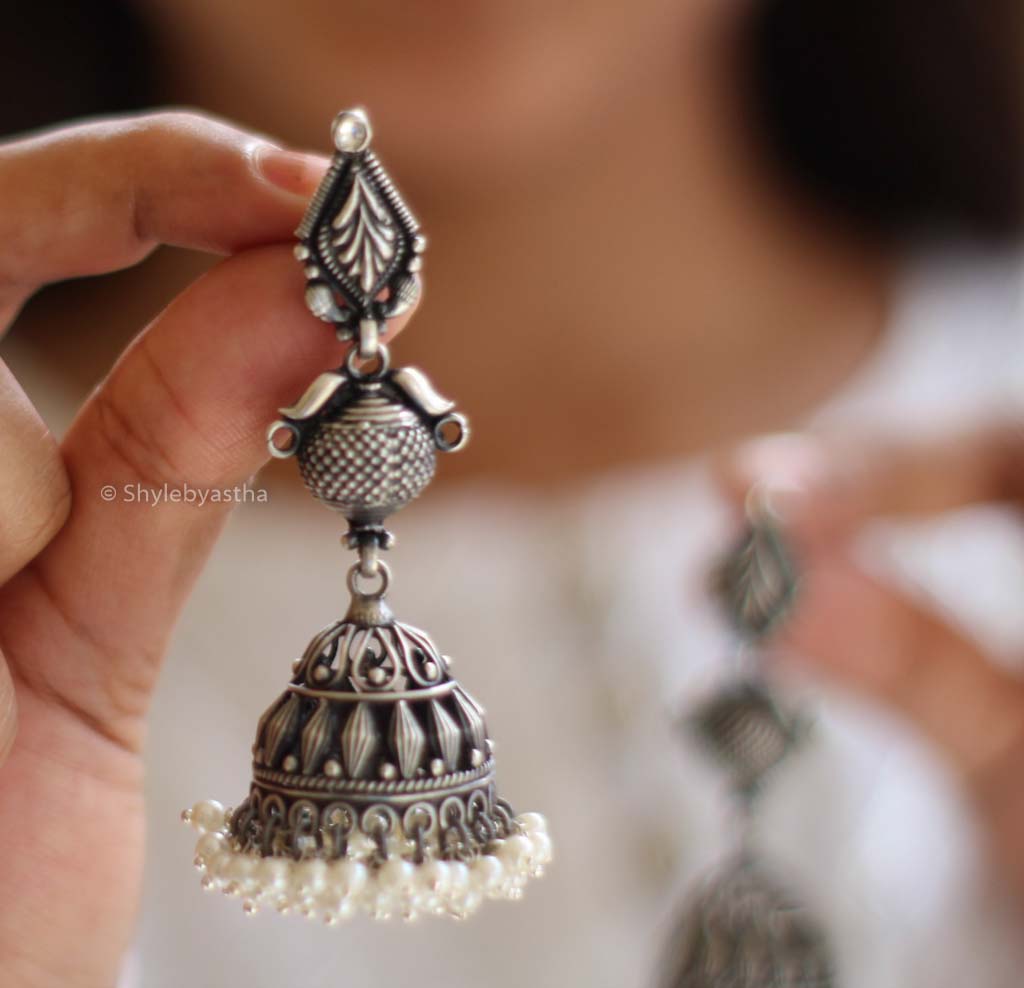 Dulari Embossed Carved Jhumka