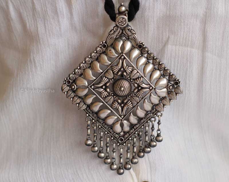 Dulari Ghughri Carved Pendant