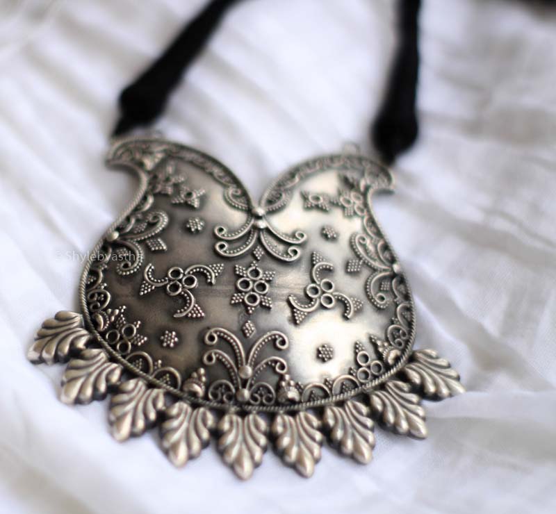 Mizoya Daana Art Pendant