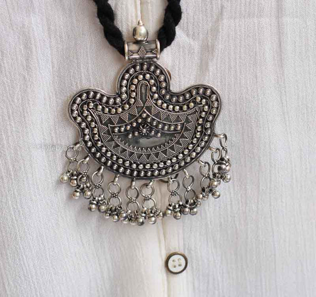 Anvaya Fine Daana Art Ghughri Necklace